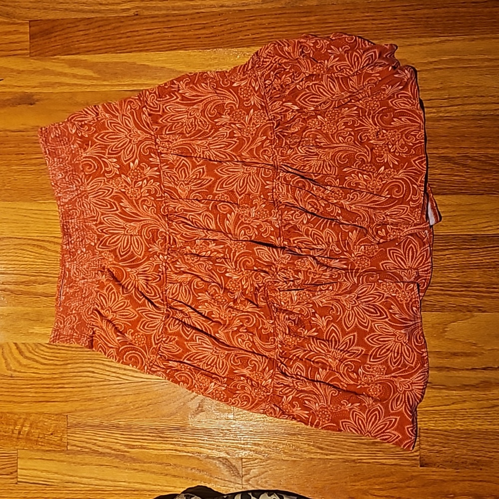 6 piece boho bundle. Size small/med. 3 skirts, 2 tops, adorable jacket - Picture 9 of 16